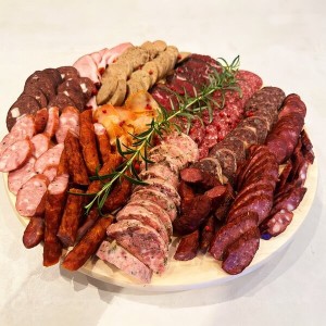 Taca biesiadna wędliny